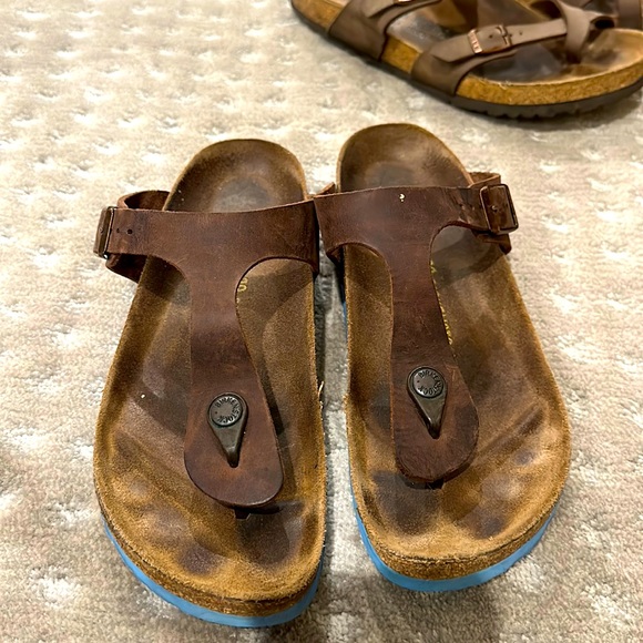 Birkenstock Shoes - Birkenstock gizeh shoes. Well loved. Size 39